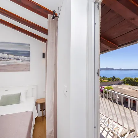 Petrunjela-mlini * Mlini